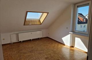 Wohnung mieten in Ulmenstraße, 30855 Langenhagen, Attraktive, helle 2,5-Raum-DG-Wohnung in Langenhagen Schulenburg mit Stellplatz