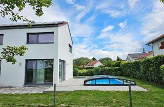 Einfamilienhaus kaufen in 85461 Bockhorn, Exklusives Einfamilienhaus mit Pool und PV-Anlage in ruhiger Lage von Bockhorn