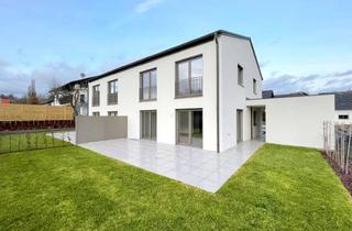 Haus mieten in Am Klosterfeld, 86558 Hohenwart, Luxuriöse Doppelhaushälfte in traumhafter Aussichtslage