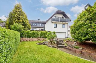 Haus kaufen in 57413 Finnentrop, Finnentrop - HEGGEN: Ein Haus, Zwei Wohnungen, Viele Wege