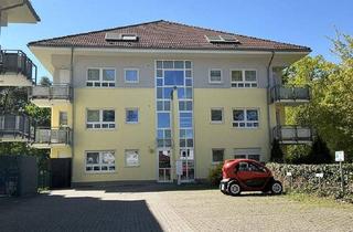 Wohnung kaufen in 14532 Stahnsdorf, Stahnsdorf - Bezugsfreie, renovierte 3Zi-DG-Terassen-Wohnung