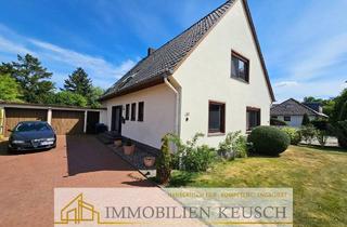 Haus kaufen in 27321 Thedinghausen, Thedinghausen - Preis deutlich reduziert! 2Fam.-Haus in ruhiger Lage mit großem Traumgrundstück, Terrassen & Balkon