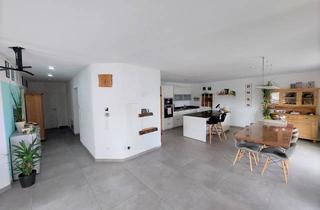 Wohnung kaufen in 73450 Neresheim, Neresheim - Exklusive Erdgeschoss- Wohnung inkl. Einzelgarage, Balkon, Terrasse und hochwertiger Einbauküche