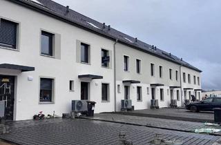 Wohnung kaufen in Speicherstraße 14, 01796 Pirna, Pirna - Fertig erstelltes Neubau Reihenhaus in Pirna-Mockethal, sofort bezugsfertig, Festpreis
