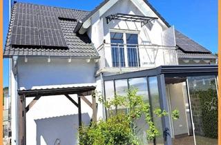 Einfamilienhaus kaufen in 91617 Oberdachstetten, Oberdachstetten - Moderne Wohnqualität in ruhiger Lage - freistehendes 146 qm Einfamilienhaus mit Gartenidylle