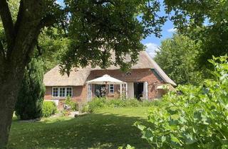 Haus kaufen in Stawedder 9, 23730 Sierksdorf, Sierksdorf - Reetdachhaus, Reetdachkate - Traumhaus am Meer