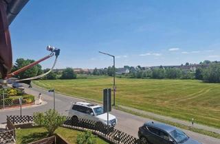 Haus kaufen in 90587 Veitsbronn, Veitsbronn - Perfekt gelegenes Dreifamilienhaus, mit Garage, Garten, unverbaubare Fernsicht und 5 min zum Bäcker