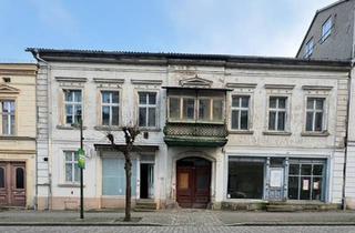 Mehrfamilienhaus kaufen in 17235 Neustrelitz, Neustrelitz - Charmantes Mehrfamilienhaus mit Denkmalstatus