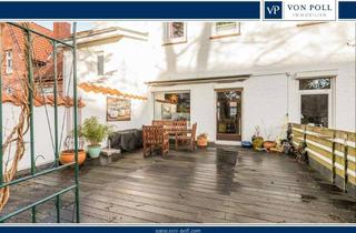 Wohnung kaufen in 23701 Eutin, Altbau Erdgeschosswohnung mit großer Terrasse und Garten im Zentrum Eutins
