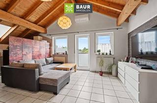 Wohnung kaufen in 88250 Weingarten, Luftig leben unterm Dach: Charmante 3-Zi.-DG-Wohnung mit Balkon & Klimaanlage in Weingarten