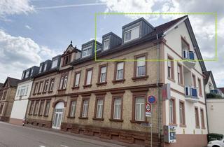 Wohnung kaufen in Bahnhofstraße 18, 76870 Kandel, Kandel: 2 ZKB DG-Wohnung mit 1 Stellplatz in Duplex-Garage