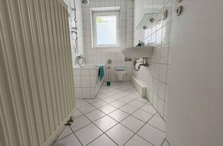 Wohnung mieten in Johannes-R.-Becher-Str. 31, 39218 Schönebeck, 4-Zimmer-Wohnung mit Badewanne und Balkon