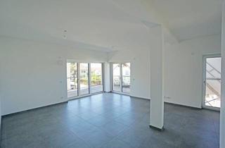 Wohnung mieten in Ersbergstr. 10, 72622 Nürtingen, Erstbezug nach Sanierung: Gehoben ausgestattete 3-Zi.-Wohnung mit großem Balkon und Außenstellplatz