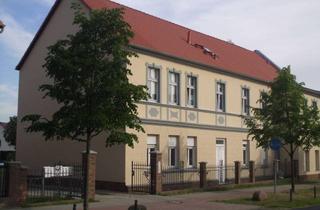 Wohnung mieten in Chausseestr. 27, 15517 Fürstenwalde, Schöne 2-Zimmer-Erdgeschosswohnung in Rauen