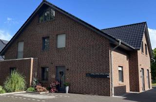 Wohnung mieten in Ii. Hüllenweg, 26676 Barßel, Neuwertige KfW 40 - 99qm Oberwohnung mit Erdwärme, PV-Strom, EBK, Balkon und Carport