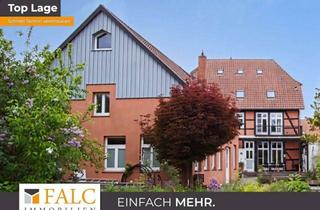 Haus kaufen in 19230 Hagenow, Exklusives Anwesen mit separatem Potenzial für berufliche Nutzung