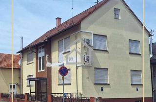 Einfamilienhaus kaufen in 76768 Berg, Großzügiges Einfamilienhaus mit viel Potenzial in zentraler Lage in Berg