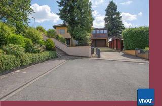 Haus kaufen in 61279 Grävenwiesbach, KÄUFERPROVISIONSFREI! Generationenhaus mit Wintergarten, Außenpool, Doppelgarage & -carport, u.v.m.