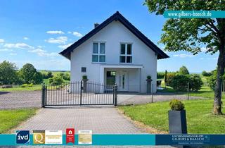 Haus kaufen in 54472 Gornhausen, Gornhausen: Modernes EFH mit drei Garagen und großzügigem Grundstück in Ortsrandlage!