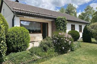 Haus kaufen in 85452 Moosinning, „CHARMANTER BUNGALOW MIT GROSSEM GARTEN“WOHNHAUS MIT EINZELGARAGE IN 85452 EICHENRIED