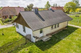 Haus kaufen in 18507 Grimmen, Handwerker aufgepasst ! Schöner Bungalow zum Selbstgestalten in ruhiger Umgebung