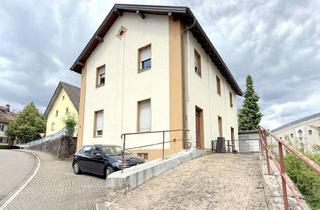 Haus kaufen in 79664 Wehr, Zweifamilienhaus wartet auf Sanierung - Nutzen Sie die Gelegenheit!