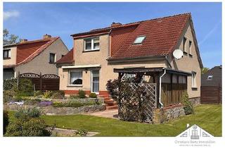 Haus kaufen in Oberklützer Weg, 23948 Klütz, Solides Eigenheim mit Vollkeller in der Schlossstadt Klütz zu verkaufen