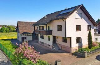 Haus kaufen in 76547 Sinzheim, Vielseitiges Zweifamilienhaus mit Garten, Balkon und Scheune in Sinzheim