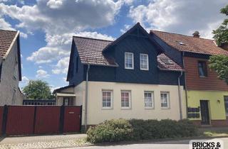 Haus kaufen in 99768 Niedersachswerfen, Solide Basis, viel Potenzial – hier sind Macher gefragt, die Wohnträume umsetzen wollen!
