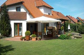 Einfamilienhaus kaufen in 31303 Burgdorf, Exklusives Einfamilienhaus mit idyllischem Garten.