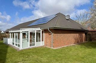 Doppelhaushälfte kaufen in 25866 Mildstedt, Bezugsfrei -- A+ -- Ebenerdige DHH, BJ 2012 mit PV-Anlage, Wintergarten, Garage