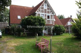Haus kaufen in 21756 Osten, Attraktives Wohnensemble mit moderner Energieversorgung auf großem Grundstück