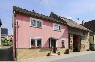 Anlageobjekt in 96155 Buttenheim, Teilrenoviertes Einfamilienhaus samt Terrasse, Balkon und Scheune in Dreuschendorf bei Buttenheim