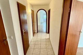 Immobilie mieten in 74248 Ellhofen, Helle 4-Zimmer-Wohnung mit Balkon in ruhiger Lage von Ellhofen