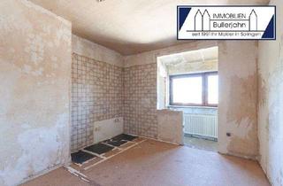 Wohnung kaufen in 42697 Ohligs-Aufderhöhe, Kleine Dachgeschosswohnung mitten in Ohligs
