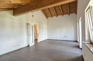 Wohnung mieten in Luitpoldweg, 83620 Feldkirchen-Westerham, Stilvolle, neuwertige 2-Raum-DG-Wohnung mit geh. Innenausstattung mit Balkon