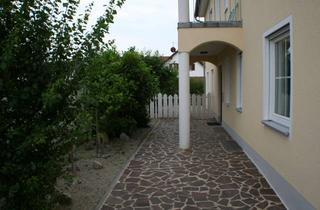 Wohnung mieten in Kapellenstraße 5a, 85406 Zolling, Geschmackvolle 3-Raum-Wohnung mit gehobener Innenausstattung mit Balkon und Einbauküche in Palzing