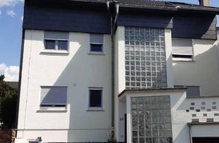Mehrfamilienhaus kaufen in 61184 Karben, KAPITALANLAGE: vermietetes Mehrfamilienhaus in schöner Lage