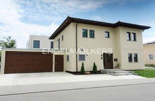 Haus kaufen in 72810 Gomaringen, Gomaringen - Individuell gestaltetes Schwörer-Haus mit Doppelgarage, Garten und Terrasse . stilvoll, modern und kurzfristig verfügbar