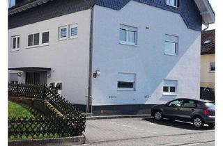 Haus kaufen in 56368 Katzenelnbogen, Katzenelnbogen - Freistehendes 3-Familien Haus (oder Investitionsobjekt) Provisionsfrei