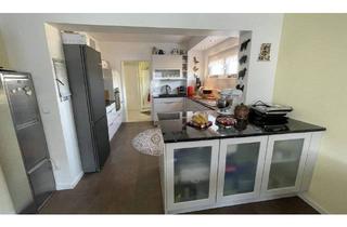 Wohnung kaufen in 52388 Nörvenich, Nörvenich - Große 5-Zimmerwohnung im Herzen von Nörvenich
