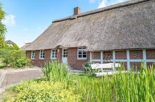 Bauernhaus kaufen in 21755 Hechthausen, Hechthausen - Pferdehaltung möglich! Süßes Reetdachhaus sucht neuen Eigentümer.
