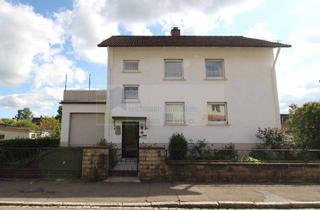 Einfamilienhaus kaufen in 78183 Hüfingen, Hüfingen - Familiengerecht, charmant, vielseitig - Wohnhaus mit großem Garten in zentraler und ruhiger Lage von Hüfingen!