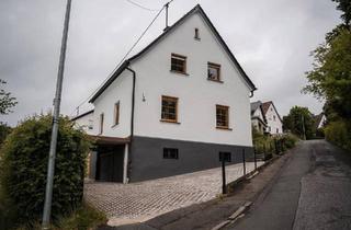 Einfamilienhaus kaufen in 57223 Kreuztal, Kreuztal - Einfamilienhaus Kreuztal Krombach