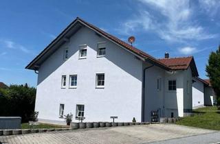 Wohnung kaufen in 94544 Hofkirchen, Attraktive vermietete 2-Zimmer-Erdgeschosswohnung mit Terrasse zzgl. Außenstellplatz!