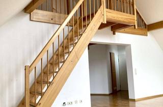 Wohnung kaufen in Mundelsheimer Straße, 74385 Pleidelsheim, von Privat: Charmante 4,5-Zimmer-Maisonette-Whg. mit Mini-Garten u. TG-Stellplatz