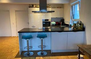 Wohnung kaufen in Ramminger Straße 36, 97941 Tauberbischofsheim, Stilvolle 3-Raum-Wohnung mit Balkon und EBK in Tauberbischofsheim