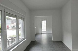 Wohnung mieten in 71297 Mönsheim, Wimsheimer Str., großzügige 4-Zi.-EG-Wohnung mit großem Garten für ruhige Familie oder Senioren