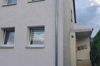 Wohnung mieten in Robert-Weise-Straße 14, 30952 Ronnenberg, Stilvolle, vollständig renovierte 2-Raum-Dachgeschosswohnung in Ronnenberg