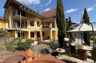 Villa kaufen in 64401 Groß-Bieberau, Exclusive Villa mit ELW, Doppel-Garage, Balkone, Terrassen, Erdwärme, Photovoltaik, Pool uvm.